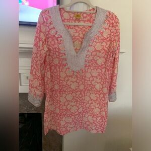 Roller Rabbit women’s tunic size small